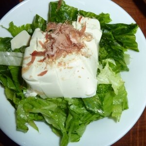 レタスと豆腐の和風サラダ